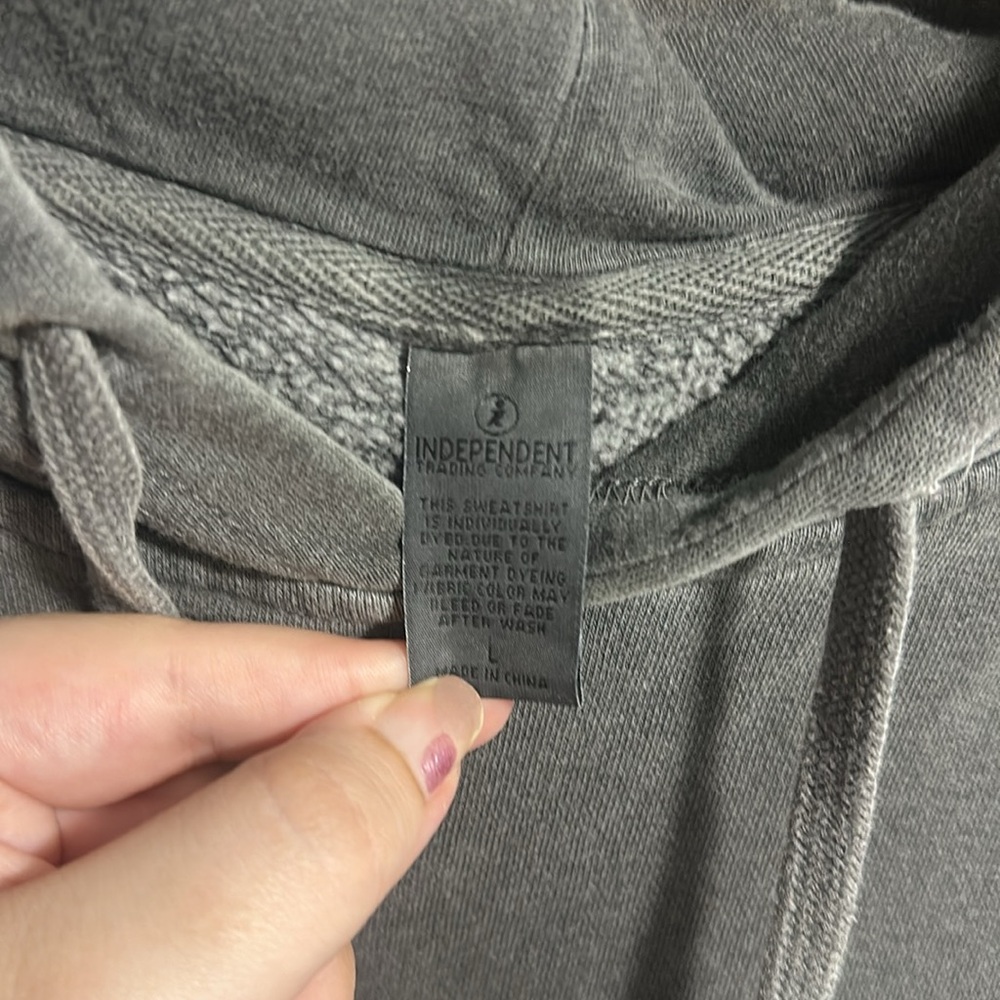 Vintage NF Outcast Hoodie - Picture 2 of 5